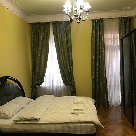 Do Lvova Central Apartments Luaran gambar