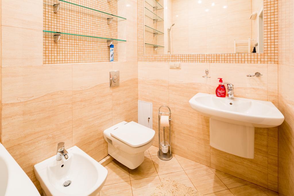 Do Lvova Central Apartments Luaran gambar