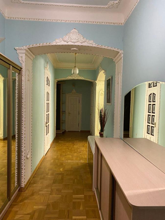 Do Lvova Central Apartments Luaran gambar