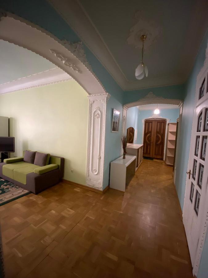 Do Lvova Central Apartments Luaran gambar