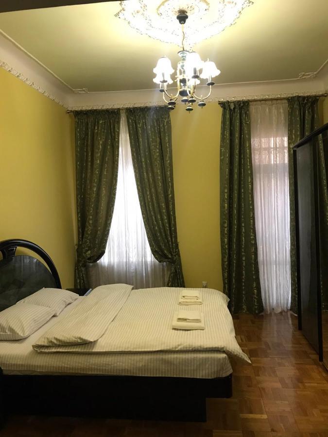 Do Lvova Central Apartments Luaran gambar
