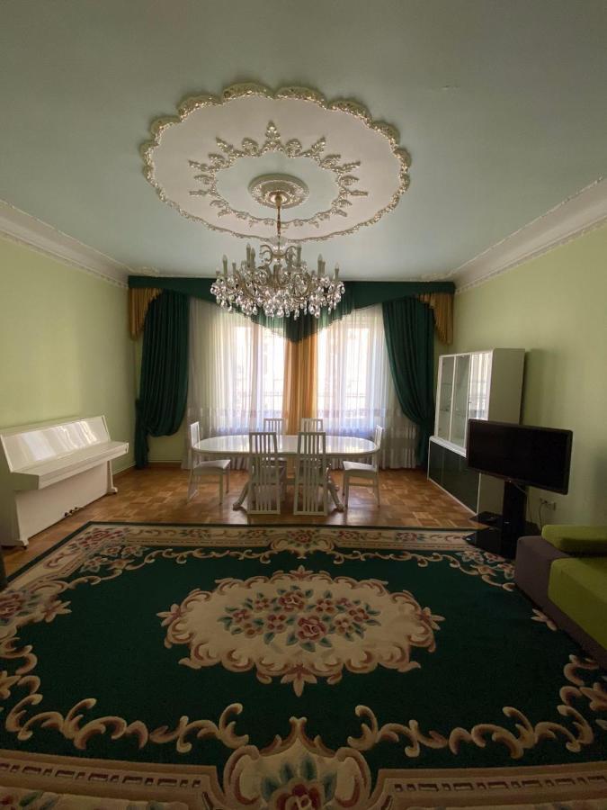 Do Lvova Central Apartments Luaran gambar